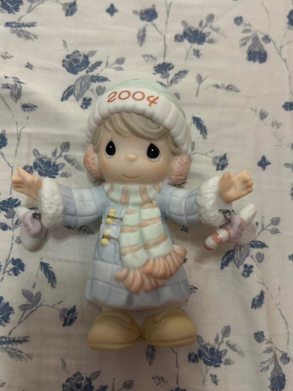 2004 Dated Winter Ceramic Figurine